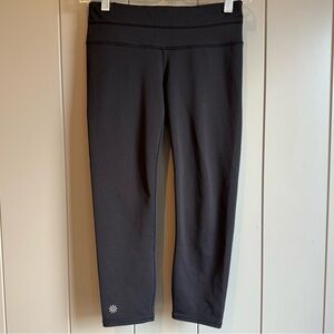 Athleta Womens Capri Black Leggings Size XS Zip Pocket Gym Running Stretch